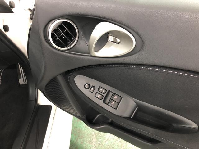 フェアレディＺベースグレード　車検整備付／走行３０９１４キロ／ナビ１年保証距離無制限　走行３０９１４キロ　ナビ　バックカメラ　ＥＴＣ　オートライト　ＨＩＤヘッドランプ　サイドエアバッグ　助手席エアバック　純正マット　取扱説明書　メンテナンスノート（埼玉県）の中古車