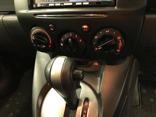 デミオ１３Ｃ−Ｖ　スマートエディション　走行距離２８９１３キロ１年保証距離無制限　走行距離２８９１３キロ　ワンセグナビ　純正カーペットマット　助手席エアバッグ　電動格納式ドアミラー　ドリンクホルダー（埼玉県）の中古車