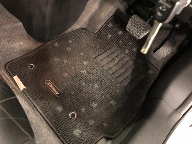 デミオ１３Ｃ−Ｖ　スマートエディション　走行距離２８９１３キロ１年保証距離無制限　走行距離２８９１３キロ　ワンセグナビ　純正カーペットマット　助手席エアバッグ　電動格納式ドアミラー　ドリンクホルダー（埼玉県）の中古車