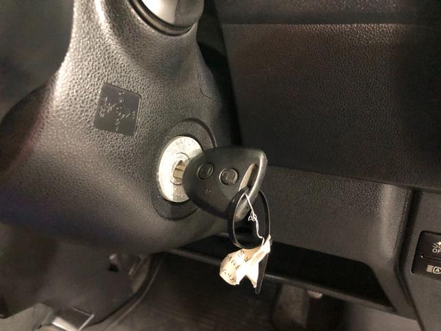 ハイゼットカーゴクルーズＳＡIII　走行距離３７１５２キロ／ＣＤチューナー１年保証距離無制限　走行距離３７１５２キロ　ＣＤチューナー　純正フロアマット　助手席エアバッグ　オートマチックハイビーム　アイドリングストップ　両側スライドドア　キーレスエントリー　スマートアシスト３（埼玉県）の中古車