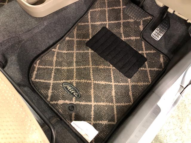 ミラＸリミテッド　走行距離３５０２９キロ／純正カーペットマット１年保証距離無制限　走行距離３５０２９キロ　純正カーペットマット　助手席エアバッグ　電動格納式ドアミラー　キーレスエントリー　マニュアルエアコン（埼玉県）の中古車