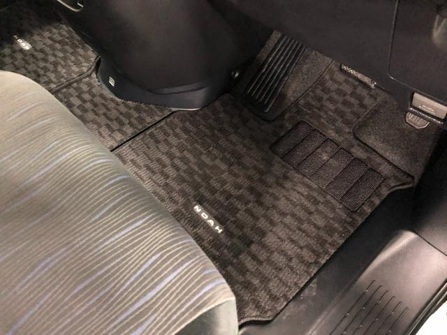 ノアＳｉ　走行距離９８７４５キロ／ワンセグナビ／バックカメラ１年保証距離無制限　走行距離９８７４５キロ　ワンセグナビ　バックカメラ　ブルートゥース　純正マット　オートライト　ＨＩＤヘッドランプ（埼玉県）の中古車