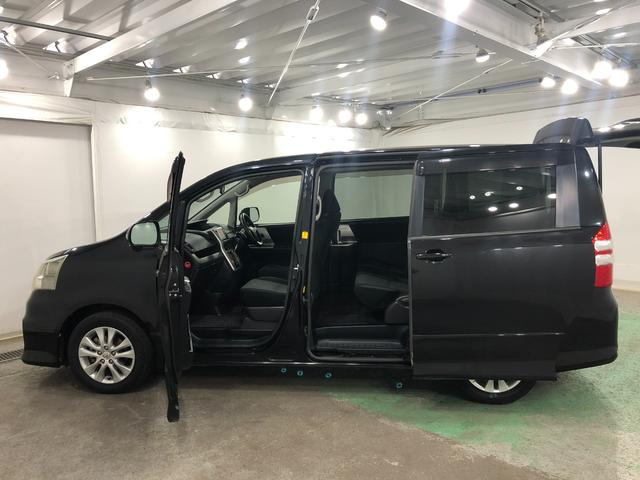 ノアＳｉ　走行距離９８７４５キロ／ワンセグナビ／バックカメラ１年保証距離無制限　走行距離９８７４５キロ　ワンセグナビ　バックカメラ　ブルートゥース　純正マット　オートライト　ＨＩＤヘッドランプ（埼玉県）の中古車