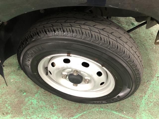 ハイゼットトラックエアコン・パワステ　スペシャル　２ＷＤ　ＡＴ　走行４．２万車検整備付　１年保証距離無制限　走行距離４２２３４キロ　ＦＭＡＭラジオ　純正フロアマット　ロングバイザー　マニュアルエアコン　スペアキー（埼玉県）の中古車