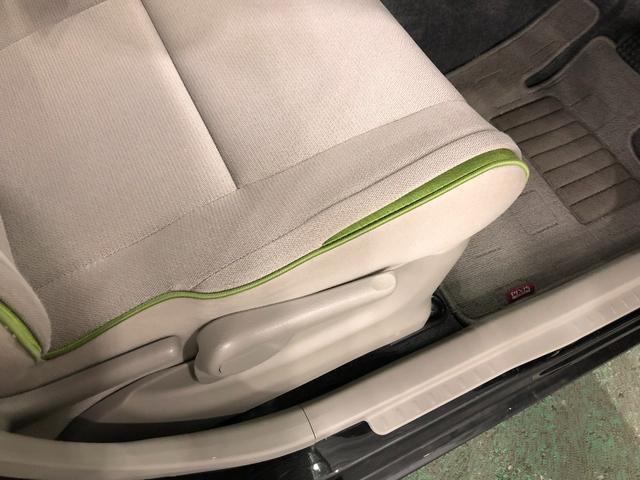 ピクシススペースＬ　走行距離３２１６１キロ／アイドリングストップ１年保証距離無制限　走行距離３２１６１キロ　純正カーペットマット　助手席エアバッグ　アイドリングストップ　ベンチシート　キーレスエントリー　マニュアルエアコン（埼玉県）の中古車