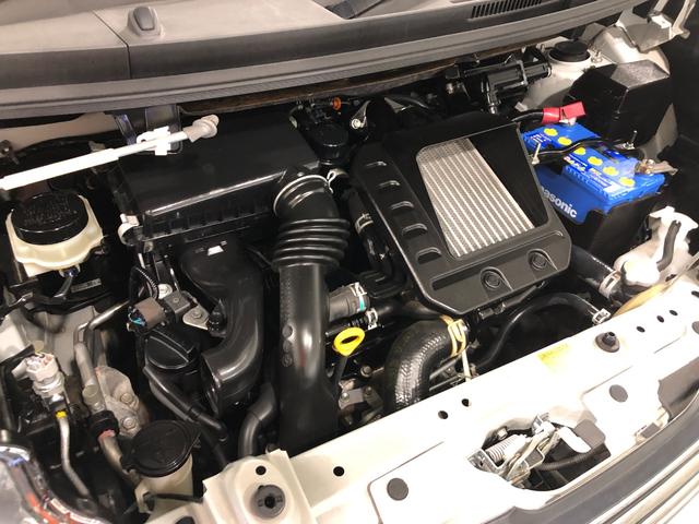 ルーミーカスタムＧ−Ｔ　ナビ　車検整備付　走行１８１４６ｋｍ一年保証走行距離無制限　ナビ　バックカメラ　ＵＳＢ　ブルートゥース　ＬＥＤヘッドランプ　オートライト　アイドリングストップ　シートヒーター（埼玉県）の中古車