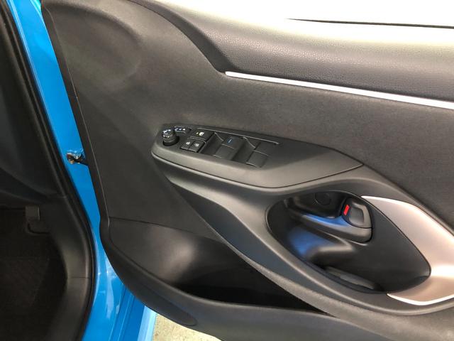 ヤリスハイブリッドＺ　車検整備付／走行距離１９０５９キロ／ドラレコ１年保証距離無制限　走行距離１９０５９キロ　車検整備付　ＴＶレスナビ　全周囲カメラ　ブルートゥース　ドラレコ　純正マット　サイドエアバッグ　ＬＥＤヘッドランプ　シートヒーター　オート格納式ドアミラー（埼玉県）の中古車