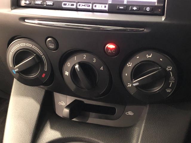 デミオ１３Ｃ−Ｖ　スマートエディションII　走行距離４３０５１キロ１年保証距離無制限　走行距離４３０５１キロ　フルセグナビ　ブルートゥース　純正カーペットマット　助手席エアバッグ　ドリンクホルダー　電動格納式ドアミラー（埼玉県）の中古車