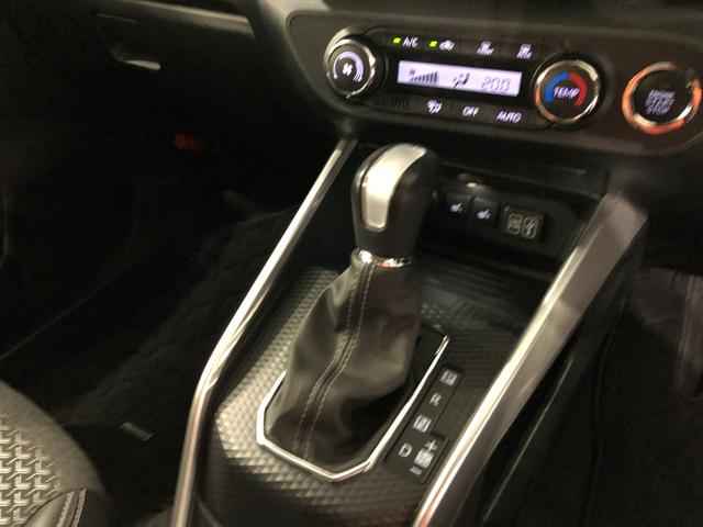 ロッキープレミアム　車検整備付／走行距離２８５７０キロ／ナビドラレコ１年保証距離無制限　走行距離２８５７０キロ　純正フルセグナビ　パノラマモニター　ドラレコ　純正マット　サイドエアバッグ　ＬＥＤヘッドランプ　アイドリングストップ　シートヒーター　オート格納式ドアミラー（埼玉県）の中古車