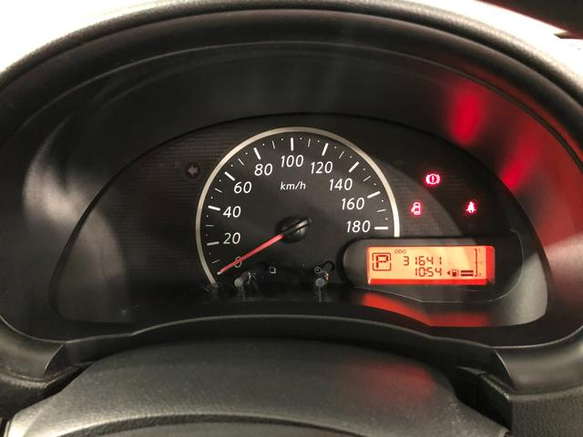 マーチ１２Ｓ　走行距離３１６４１キロ／ＣＤチューナー／マット１年保証距離無制限　走行距離３１６４１キロ　ＣＤチューナー　純正カーペットマット　ロングバイザー　マニュアルエアコン　キーレスエントリー（埼玉県）の中古車