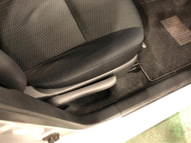 マーチ１２Ｓ　走行距離３１６４１キロ／ＣＤチューナー／マット１年保証距離無制限　走行距離３１６４１キロ　ＣＤチューナー　純正カーペットマット　ロングバイザー　マニュアルエアコン　キーレスエントリー（埼玉県）の中古車