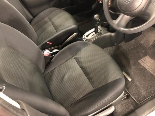 マーチ１２Ｓ　走行距離３１６４１キロ／ＣＤチューナー／マット１年保証距離無制限　走行距離３１６４１キロ　ＣＤチューナー　純正カーペットマット　ロングバイザー　マニュアルエアコン　キーレスエントリー（埼玉県）の中古車