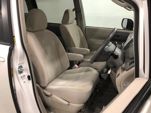 ノアＸ　車検整備付／走行距離８０４６７キロ／ＴＶレスナビ１年保証距離無制限　走行距離８０４６７キロ　車検整備付　ＴＶレスナビ　純正カーペットマット　助手席エアバッグ　ドリンクホルダー　オートエアコン（埼玉県）の中古車