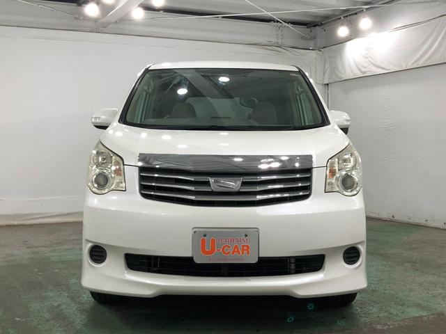 ノアＸ　車検整備付／走行距離８０４６７キロ／ＴＶレスナビ１年保証距離無制限　走行距離８０４６７キロ　車検整備付　ＴＶレスナビ　純正カーペットマット　助手席エアバッグ　ドリンクホルダー　オートエアコン（埼玉県）の中古車