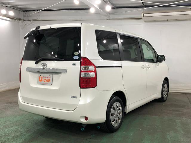 ノアＸ　車検整備付／走行距離８０４６７キロ／ＴＶレスナビ１年保証距離無制限　走行距離８０４６７キロ　車検整備付　ＴＶレスナビ　純正カーペットマット　助手席エアバッグ　ドリンクホルダー　オートエアコン（埼玉県）の中古車