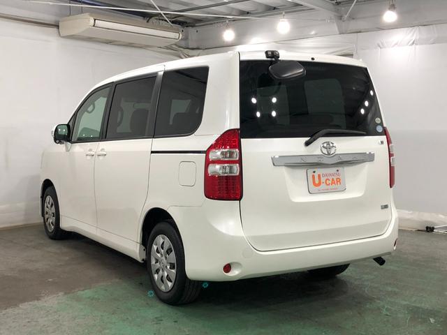 ノアＸ　車検整備付／走行距離８０４６７キロ／ＴＶレスナビ１年保証距離無制限　走行距離８０４６７キロ　車検整備付　ＴＶレスナビ　純正カーペットマット　助手席エアバッグ　ドリンクホルダー　オートエアコン（埼玉県）の中古車