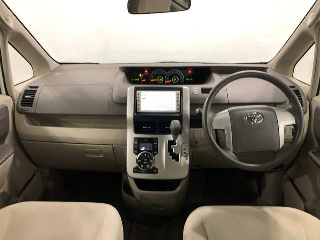 ノアＸ　車検整備付／走行距離８０４６７キロ／ＴＶレスナビ１年保証距離無制限　走行距離８０４６７キロ　車検整備付　ＴＶレスナビ　純正カーペットマット　助手席エアバッグ　ドリンクホルダー　オートエアコン（埼玉県）の中古車