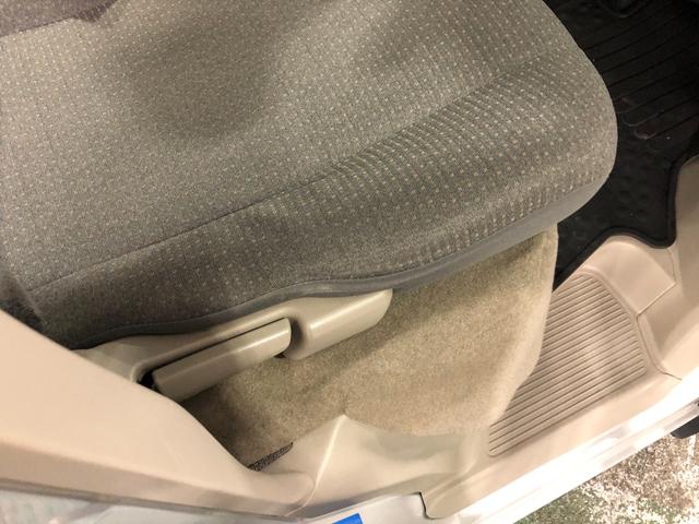 エブリイＰＣ　走行距離５４３５３キロ／フルセグナビ／純正フロアマット１年保証距離無制限　走行距離５４３５３キロ　フルセグナビ　ブルートゥース　純正フロアマット　助手席エアバッグ　両側スライドドア　ドリンクホルダー（埼玉県）の中古車