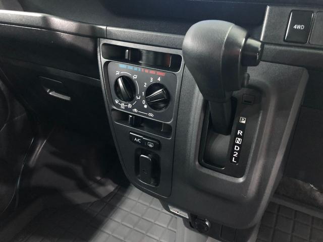 ハイゼットカーゴクルーズターボＳＡIII　４ＷＤ／走行２２７８７キロ／ナビ１年保証距離無制限　走行距離２２７８７キロ　フルセグナビ　バックカメラ　ブルートゥース　純正マット　助手席エアバッグ　オートマチックハイビーム　ＬＥＤヘッドランプ　アイドリングストップ（埼玉県）の中古車