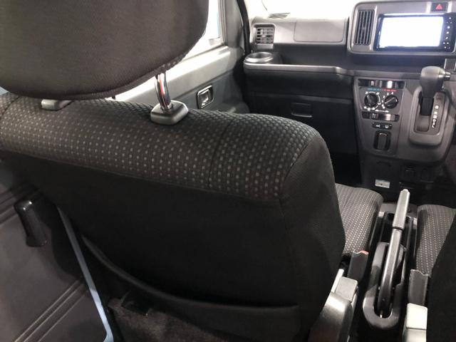 ハイゼットカーゴクルーズターボＳＡIII　４ＷＤ／走行２２７８７キロ／ナビ１年保証距離無制限　走行距離２２７８７キロ　フルセグナビ　バックカメラ　ブルートゥース　純正マット　助手席エアバッグ　オートマチックハイビーム　ＬＥＤヘッドランプ　アイドリングストップ（埼玉県）の中古車