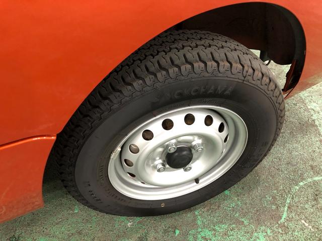 ハイゼットトラックジャンボＳＡIIIｔ　４ＷＤ／ＭＴ車／走行距離１９５９１キロ１年保証距離無制限　走行１９５９１キロ　４ＷＤ　ＭＴ　ルーフキャリア　Ｃソナー　オートライト　ＬＥＤヘッドランプ　助手席エアバック　純正マット　パワーウィンドウ　５速マニュアル　横滑り防止システム（埼玉県）の中古車