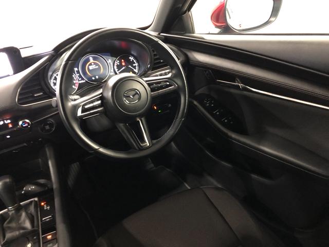 ＭＡＺＤＡ３ファストバック１５Ｓツーリング一年保証・走行距離無制限　走行距離４６１３２キロ　フルセグナビ　ブルートゥース　ＵＳＢ　全周囲カメラ　ＤＶＤ再生　ドラレコ　ＬＥＤヘッドランプ　アイドリングストップ（埼玉県）の中古車