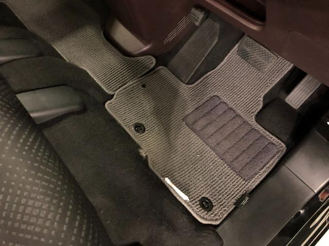 Ｎ−ＷＧＮカスタムＧ・ターボパッケージ　走行９６７２０キロ／ナビ／バックカメラ１年保証距離無制限　走行距離９６７２０キロ　フルセグナビ　バックカメラ　純正マット　サイドエアバッグ　オートライト　ＨＩＤヘッドランプ（埼玉県）の中古車