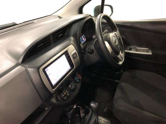 ヴィッツＦ　車検整備付／走行距離４３０９４キロ／ワンセグナビ／マット１年保証距離無制限　走行距離４３０９４キロ　ワンセグナビ　ブルートゥース　ドラレコ　純正カーペットマット　助手席エアバッグ　ＬＥＤヘッドランプ　アイドリングストップ（埼玉県）の中古車