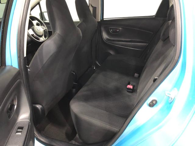 ヴィッツＦ　車検整備付／走行距離４３０９４キロ／ワンセグナビ／マット１年保証距離無制限　走行距離４３０９４キロ　ワンセグナビ　ブルートゥース　ドラレコ　純正カーペットマット　助手席エアバッグ　ＬＥＤヘッドランプ　アイドリングストップ（埼玉県）の中古車