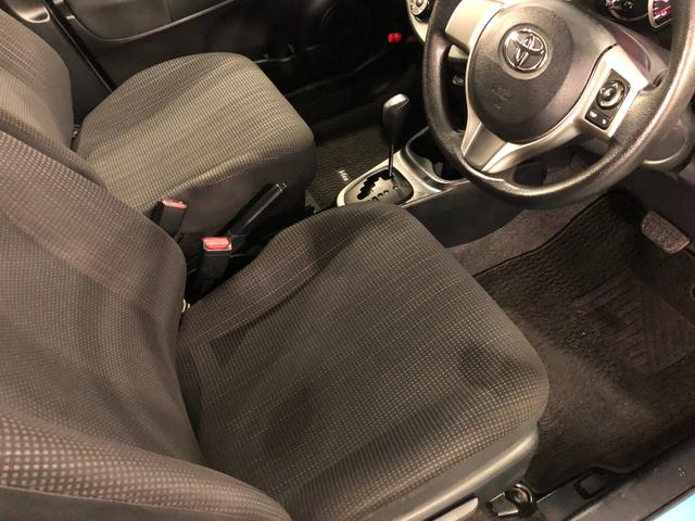 ヴィッツＦ　車検整備付／走行距離４３０９４キロ／ワンセグナビ／マット１年保証距離無制限　走行距離４３０９４キロ　ワンセグナビ　ブルートゥース　ドラレコ　純正カーペットマット　助手席エアバッグ　ＬＥＤヘッドランプ　アイドリングストップ（埼玉県）の中古車