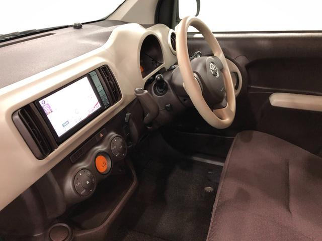パッソプラスハナ　雹害／走行距離６７０７７キロ／ワンセグナビ１年保証距離無制限　走行距離６７０７７キロ　ワンセグナビ　バックカメラ　ブルートゥース　純正カーペットマット　助手席エアバッグ　オートエアコン（埼玉県）の中古車