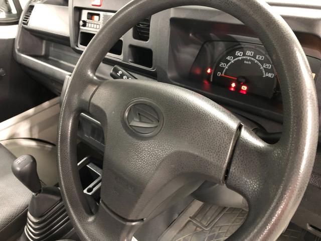 ハイゼットトラックスタンダード　車検整備付／ＭＴ車／走行距離１６１１３キロ１年保証距離無制限　走行距離１６１１３キロ　車検整備付　ＭＴ５速　ＦＭＡＭラジオ　純正フロアマット　助手席エアバッグ　マニュアルエアコン（埼玉県）の中古車