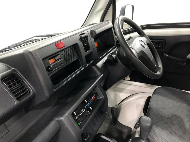 ハイゼットトラックスタンダード　車検整備付／ＭＴ車／走行距離１６１１３キロ１年保証距離無制限　走行距離１６１１３キロ　車検整備付　ＭＴ５速　ＦＭＡＭラジオ　純正フロアマット　助手席エアバッグ　マニュアルエアコン（埼玉県）の中古車