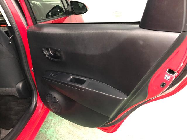 ヴィッツＦ　スマイルエディション　車検整備付／走行距離７６９６１キロ１年保証距離無制限　走行距離７６９６１キロ　車検整備付　純正カーペットマット　助手席エアバッグ　オートライト　オートエアコン　電動格納式ドアミラー（埼玉県）の中古車