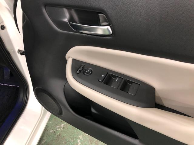フィットｅ：ＨＥＶホーム　２０周年特別仕様車　メゾン　車検整備付１年保証距離無制限　走行距離１８４６３キロ　ＴＶレスナビ　バックカメラ　ブルートゥース　純正マット　サイドエアバッグ　クリアランスソナー　ＬＥＤヘッドランプ　シートヒーター　電動パーキングブレーキ（埼玉県）の中古車