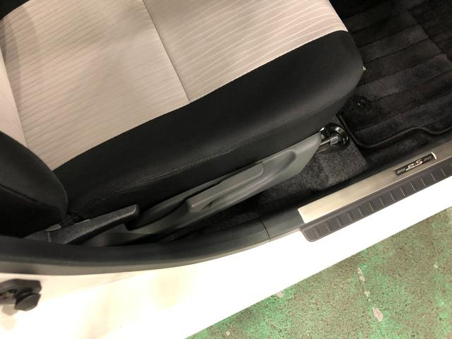ミライースＧ　ＳＡIII　走行距離８３３２キロ／ＣＤチューナー／ＬＥＤ１年保証距離無制限　走行距離８３３２キロ　ＣＤチューナー　純正カーペットマット　助手席エアバッグ　オートライト　ＬＥＤヘッドランプ　アイドリングストップ　シートヒーター　スマートアシスト３　キーフリー（埼玉県）の中古車