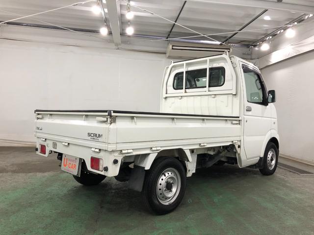 スクラムトラックＫＣスペシャル　車検整備付　５ＭＴ　ＡＭ・ＦＭラジオ一年保証・走行距離無制限　走行距離８３３９４キロ　助手席エアバック　純正カーペットマット　ＡＭ・ＦＭラジオ　マニュアル車　車検整備付（東京都）の中古車