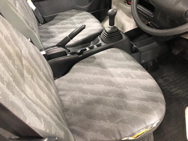 スクラムトラックＫＣスペシャル　車検整備付　５ＭＴ　ＡＭ・ＦＭラジオ一年保証・走行距離無制限　走行距離８３３９４キロ　助手席エアバック　純正カーペットマット　ＡＭ・ＦＭラジオ　マニュアル車　車検整備付（東京都）の中古車