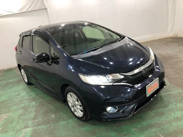 フィット１３Ｇ・Ｓ　ホンダセンシング　走行距離１０３６６８キロ１年保証距離無制限　走行距離１０３６６８キロ　ＴＶレスナビ　バックカメラ　ブルートゥース　純正マット　サイドエアバッグ　オートライト　ＬＥＤヘッドランプ（埼玉県）の中古車