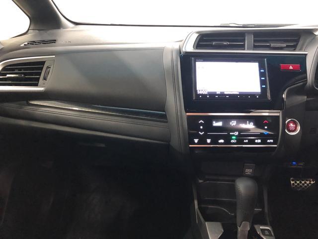 フィットＲＳ　ＣＶＴ　フルノーマル　ナビ　バックカメラ　車検２年付禁煙車　１年保証・走行距離無制限　走行距離３２２７０キロ　ホンダ純正ナビ　ワンセグＴＶ　ＤＶＤ　ＢＴオーディオ　バックカメラ　ＥＴＣ　オートライト　純正アルミホイール　純正フロアマット（埼玉県）の中古車
