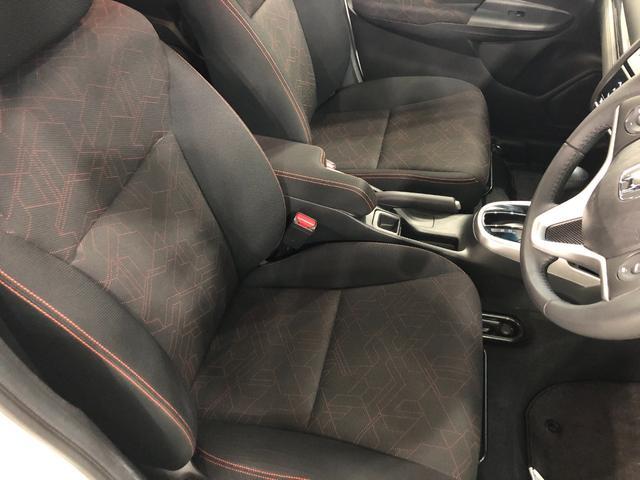 フィットＲＳ　ＣＶＴ　フルノーマル　ナビ　バックカメラ　車検２年付禁煙車　１年保証・走行距離無制限　走行距離３２２７０キロ　ホンダ純正ナビ　ワンセグＴＶ　ＤＶＤ　ＢＴオーディオ　バックカメラ　ＥＴＣ　オートライト　純正アルミホイール　純正フロアマット（埼玉県）の中古車
