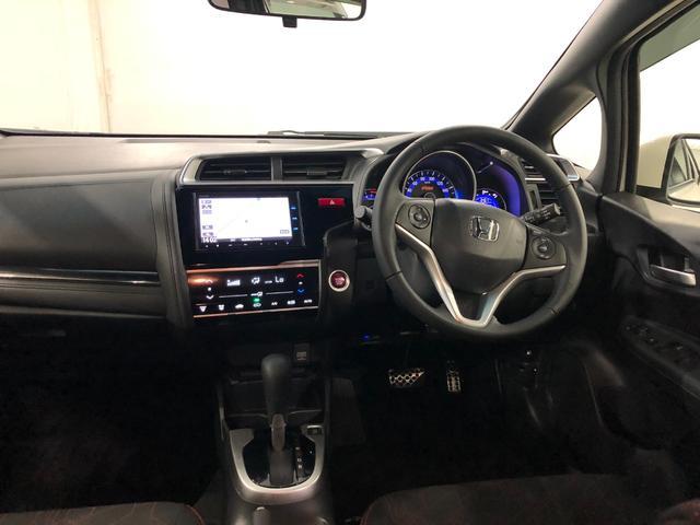 フィットＲＳ　ＣＶＴ　フルノーマル　ナビ　バックカメラ　車検２年付禁煙車　１年保証・走行距離無制限　走行距離３２２７０キロ　ホンダ純正ナビ　ワンセグＴＶ　ＤＶＤ　ＢＴオーディオ　バックカメラ　ＥＴＣ　オートライト　純正アルミホイール　純正フロアマット（埼玉県）の中古車
