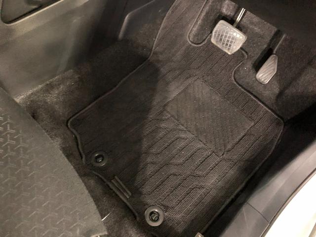 ロッキープレミアム　車検整備付／走行５２１２７キロ／純正ナビドラレコ１年保証距離無制限　走行距離５２１２７キロ　車検整備付　純正フルセグナビ　パノラマモニター　ドラレコ　純正マット　サイドエアバッグ　ＬＥＤヘッドランプ　アイドリングストップ　シートヒーター　キーフリー（埼玉県）の中古車