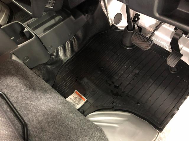 スーパーキャリイＸ　車検整備付／走行距離５７５８キロ／ＴＶレスナビ／ドラレコ１年保証距離無制限　走行距離５７５８キロ　ＴＶレスナビ　バックカメラ　ブルートゥース　ドラレコ　純正フロアマット　オートライト　ＨＩＤヘッドランプ　アイドリングストップ　キーレスエントリー（埼玉県）の中古車