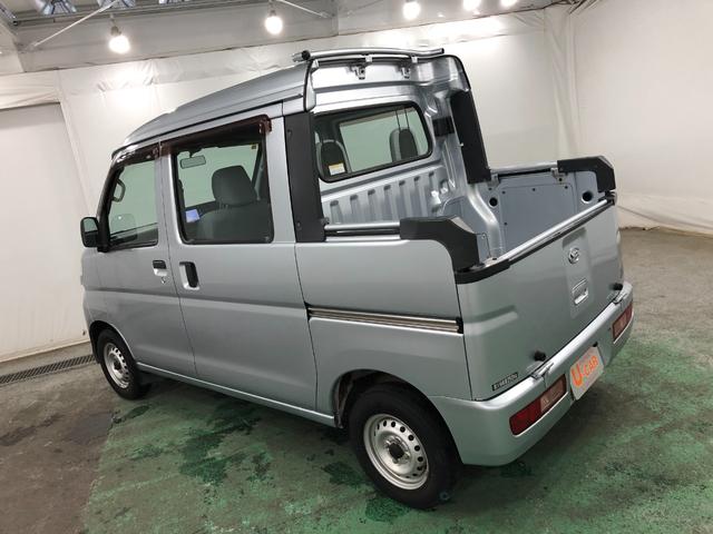 ハイゼットカーゴデッキバンＬ　４ＷＤ／ナビ一年保証・走行距離無制限　走行距離２９１５６キロ　助手席エアバック　純正カーペットマット　ワンセグナビ　バックカメラ　４ＷＤ（埼玉県）の中古車