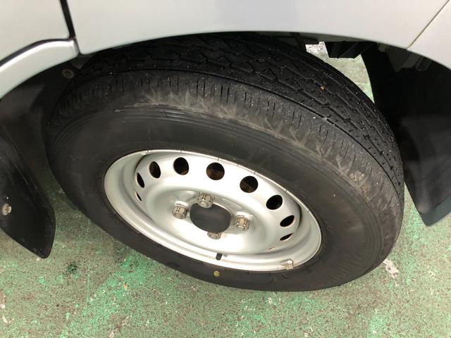 ハイゼットカーゴデッキバンＬ　４ＷＤ／ナビ一年保証・走行距離無制限　走行距離２９１５６キロ　助手席エアバック　純正カーペットマット　ワンセグナビ　バックカメラ　４ＷＤ（埼玉県）の中古車