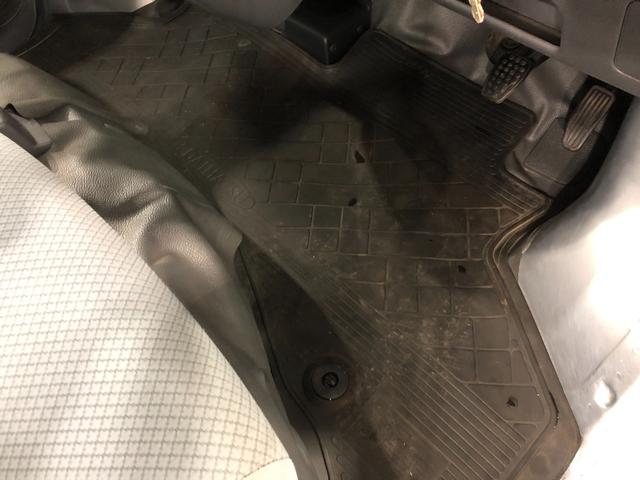 ハイゼットカーゴデッキバンＬ　４ＷＤ／ナビ一年保証・走行距離無制限　走行距離２９１５６キロ　助手席エアバック　純正カーペットマット　ワンセグナビ　バックカメラ　４ＷＤ（埼玉県）の中古車