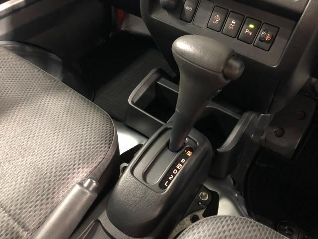 ハイゼットトラックスタンダードＳＡIIIｔ　幌／４ＷＤ／走行距離２０５５キロ１年保証距離無制限　走行距離２０５５キロ　４ＷＤ　ＦＭＡＭラジオ　純正フロアマット　クリアランスソナー　オートライト　ＬＥＤヘッドランプ　キーレスエントリー　スマートアシスト３ｔ（埼玉県）の中古車