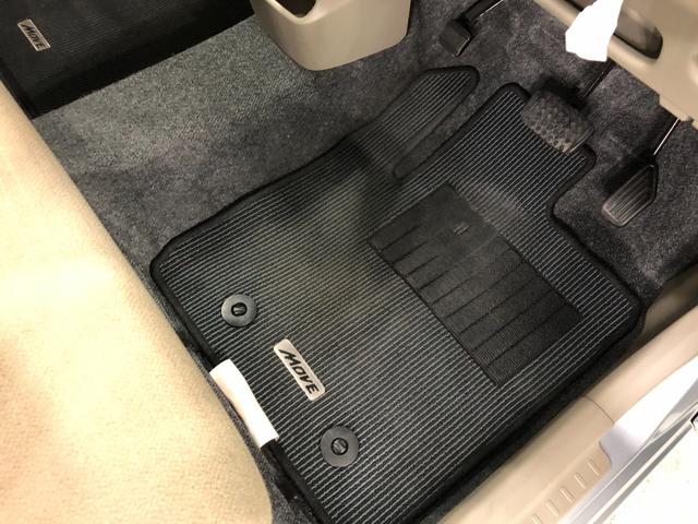 ムーヴＬ　ＳＡ　走行距離８５６６２キロ・社外ナビ一年保証・走行距離無制限　走行距離８５６６２キロ　助手席エアバック　純正カーペットマット　フルセグナビ　ブルートゥース　ＤＶＤ再生　アイドリングストップ　ベンチシート（東京都）の中古車