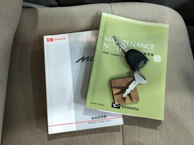 ムーヴＬ　ＳＡ　走行距離５１３５０キロ／ＣＤチューナー／マット１年保証距離無制限　走行距離５１３５０キロ　ＣＤチューナー　純正カーペットマット　助手席エアバッグ　マニュアルエアコン　キーレスエントリー　電動格納式ドアミラー（埼玉県）の中古車